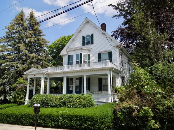 9 Brewster St Floor 2, Plymouth, MA 02360