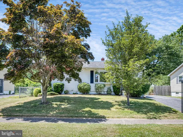 28 Stevens Ave, New Castle, DE 19720