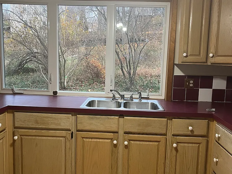 21 Elm St #4 — Photo 5