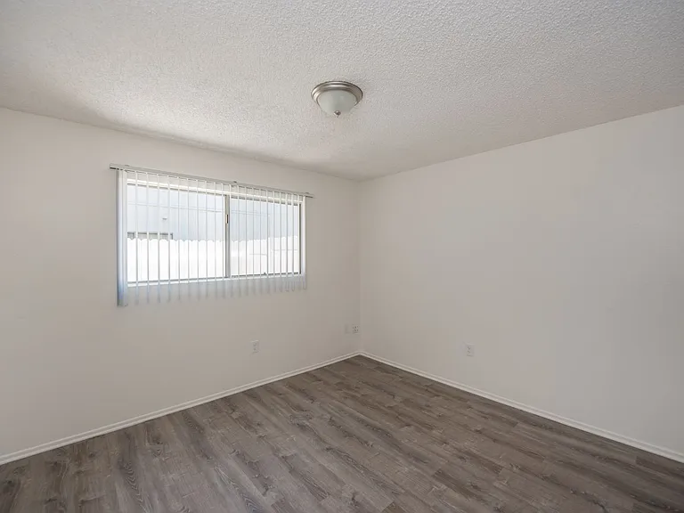 7282 La Mancha Cir — Photo 28