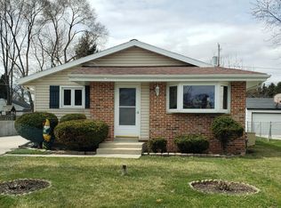 6924 Butternut Rd, Racine, WI 53402