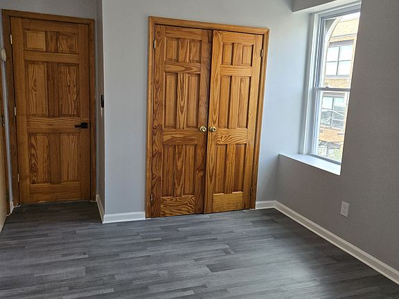 4th image of 379 E Kinney St Floor 3