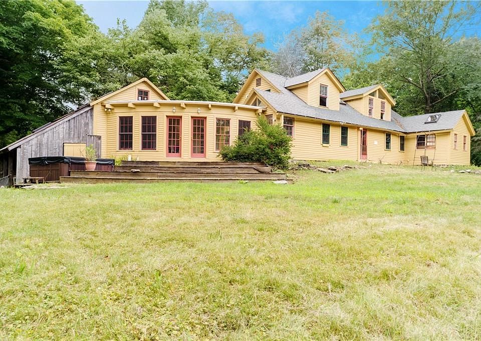 82 E Killingly Rd, Foster, RI 02825 Zillow