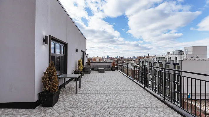 Rented by Nooklyn NYC LLC | media 17