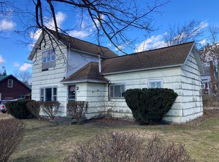 225 E Home St, Edmore, MI 48829