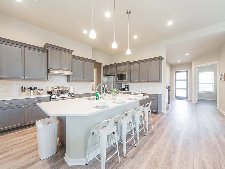 2151 Long Spring Dr — Photo 7