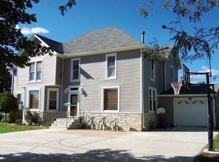 127 W Jeffery St, Cullom, IL 60929