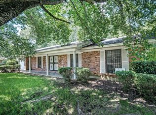 2015 Flowers Dr, Jackson, MS 39204