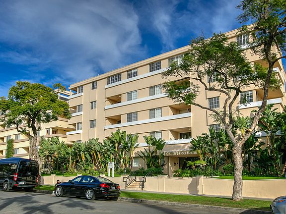4th image of 428 N Palm Dr APT 306