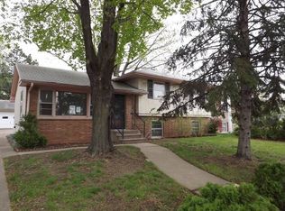 36 Winthrop St S, Saint Paul, MN 55119