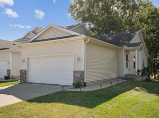 1020 Lois Ln, Waterloo, IA 50702