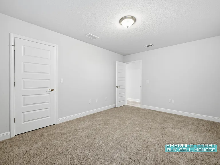 217 Baycliff Dr — Photo 28
