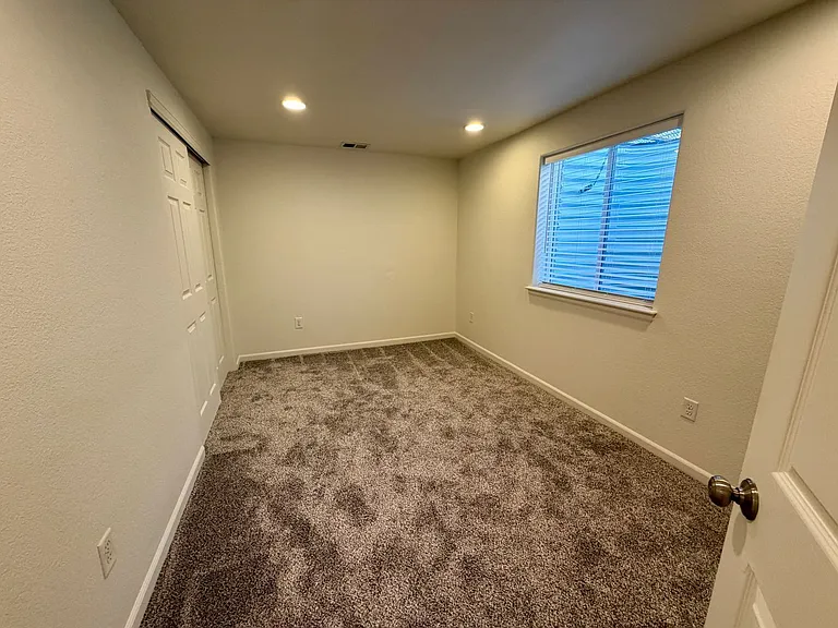 3302 68th Avenue Ct — Photo 31