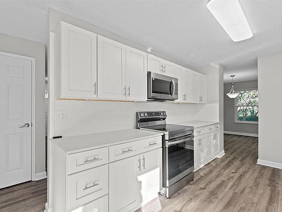 5th image of 497 Baywillow Dr