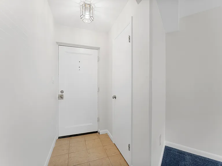 7034 Strathmore St #5 — Photo 2