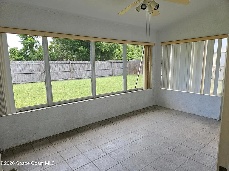 1250 Winding Meadows Rd — Photo 8