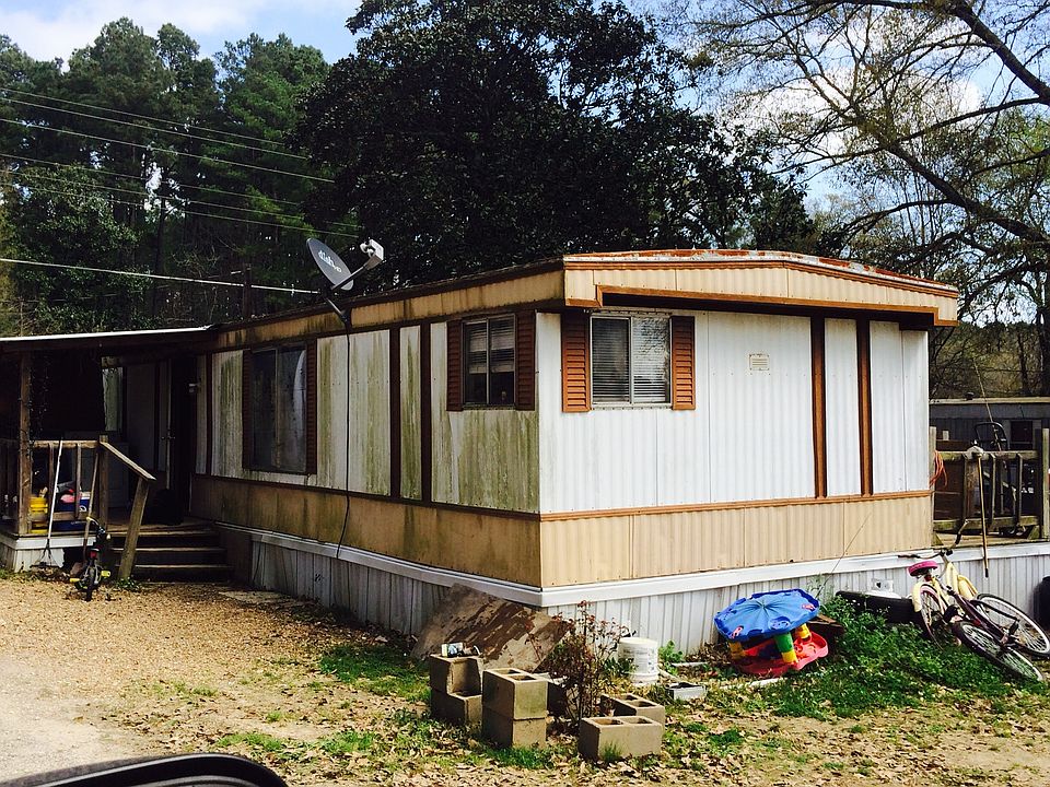 2nd image of 5463 Highway 126 W