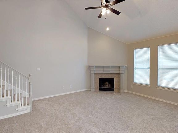 2nd image of 2992 Marchwood Dr