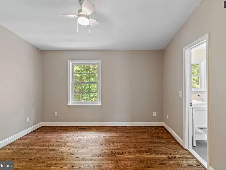 3906 Valley Ridge Dr — Photo 35