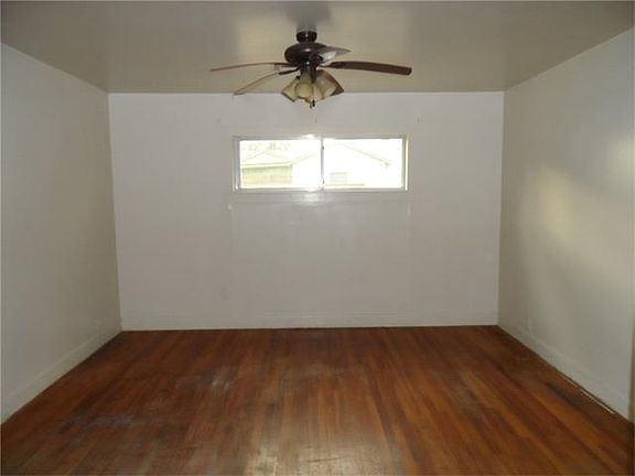 3rd image of 537 E Davilla Ave