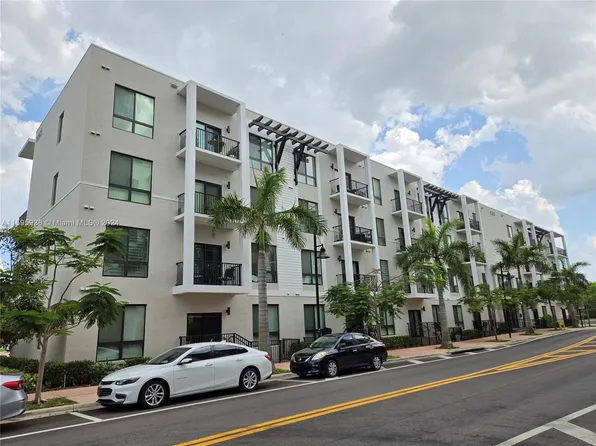 8363 NW 41st St #A-301, Doral, FL 33166