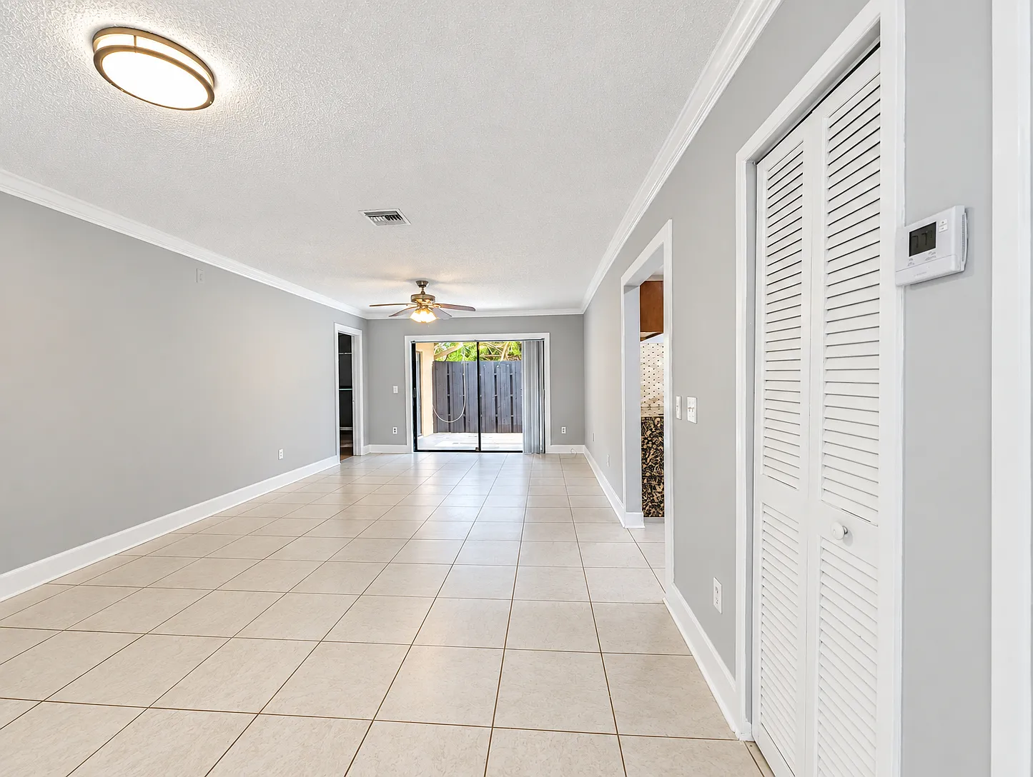 2 bed, 1152 sqft, $2,700 — Photo 3
