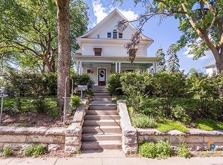 2300 A St APT 2, Lincoln, NE 68502