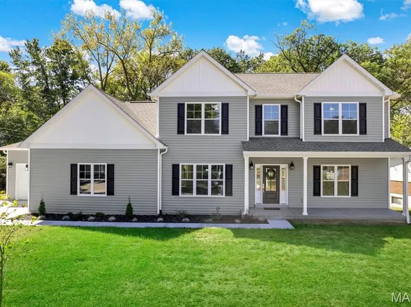 683 Bellerive Estates Dr, Saint Louis, MO 63141