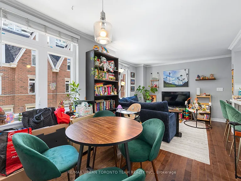85 Lillian St #21 — Photo 1