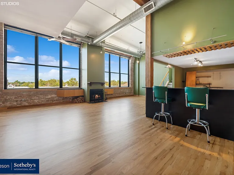 2650 W Belden Ave #38-J — Photo 9