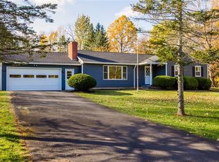 5995 Birchwood Ln, Sodus, NY 14551