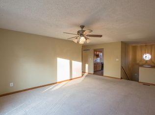 14922 Kelly Dr, Smithville, MO 64089