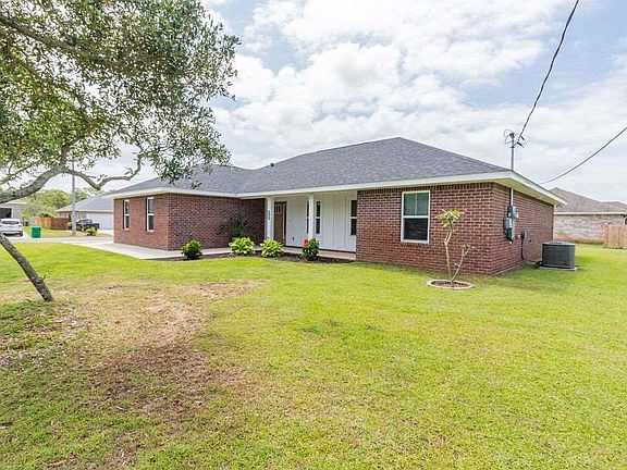 4th image of 4381 Underwood Ct