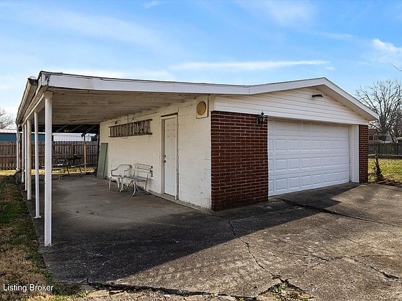 4th image of 8707 Seaforth Dr