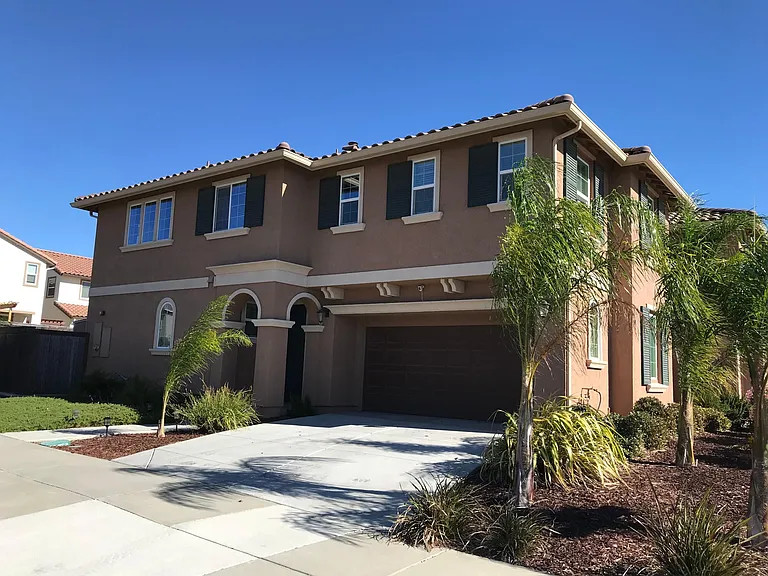 5290 Hom Dr — Photo 1