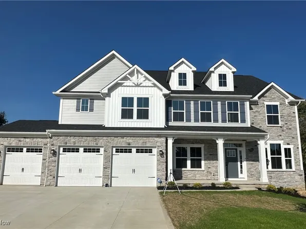 761 Miramar Ln, Fairlawn, OH 44313