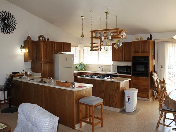 5th image of 499 Mill Creek Dr