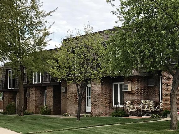 2nd image of 314 W Lake Dr