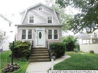 130 Saint George Rd, Staten Island, NY 10306