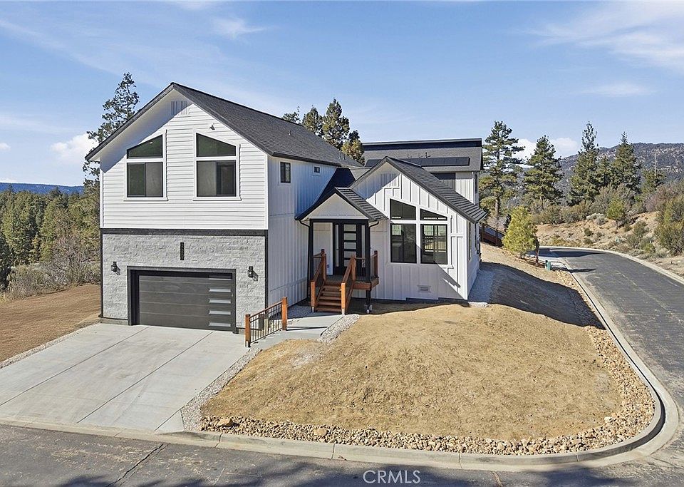 1st image of 447 Tanglewood Dr
