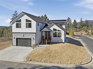 447 Tanglewood Dr, Big Bear City, CA 92314