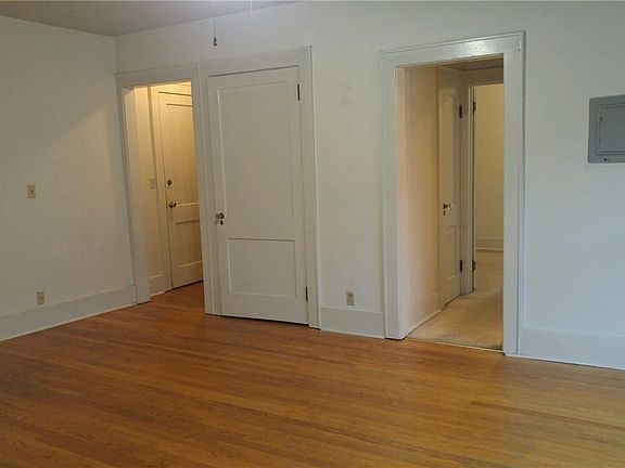 3rd image of 2600 James St #22