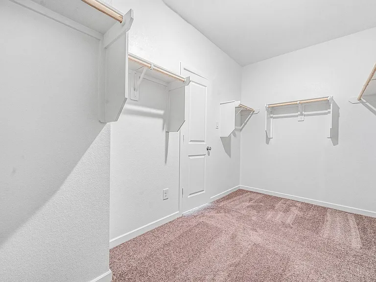 22135 Rangemore Dr — Photo 22