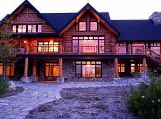 4710 Sequanota Rd, Charlevoix, MI 49720