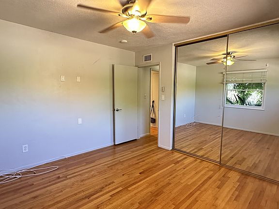 5th image of 4727 Glacier Ave #1