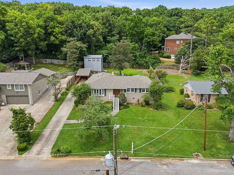 2117 Shades Crest Rd SE — Photo 6