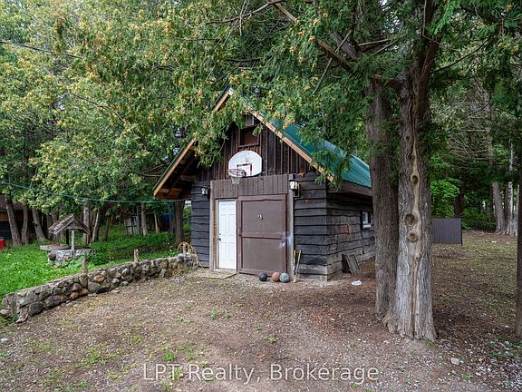 4th image of 1201 Meadowview Rd