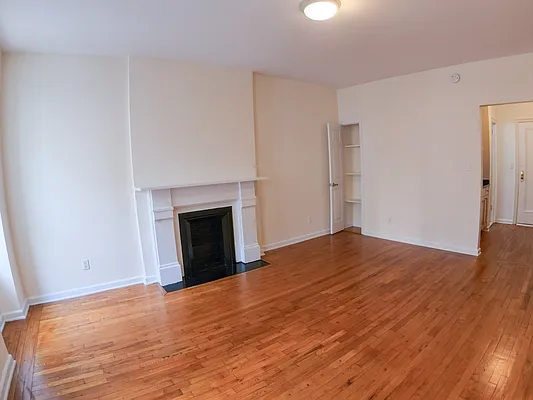 Rented by Urban Real Estate Inc | media 2