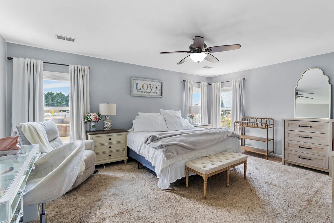 next background image