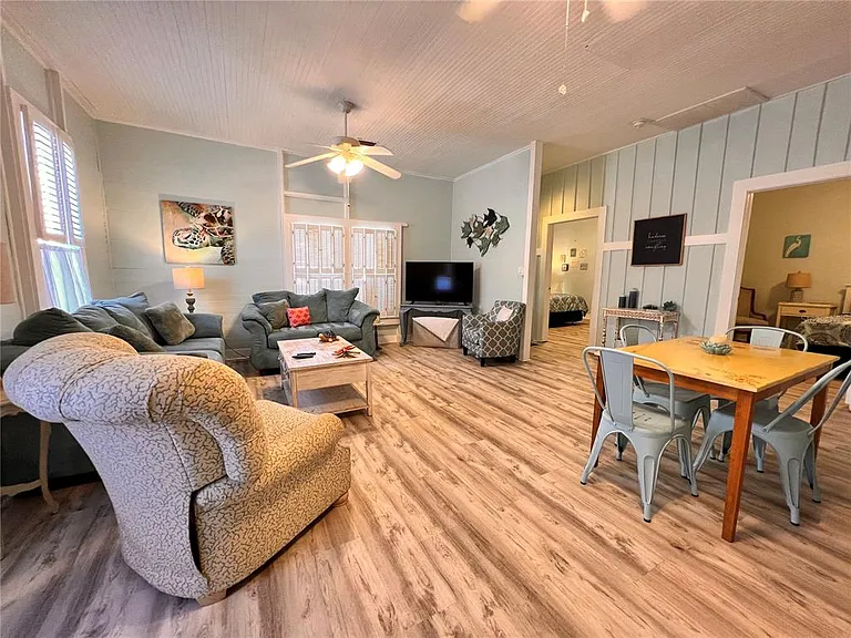 225 Sullivan St — Photo 11